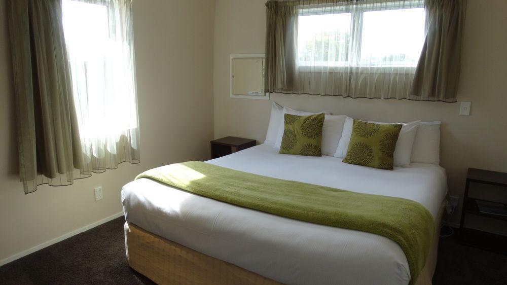 Southpacific Motel Whangamata Dış mekan fotoğraf