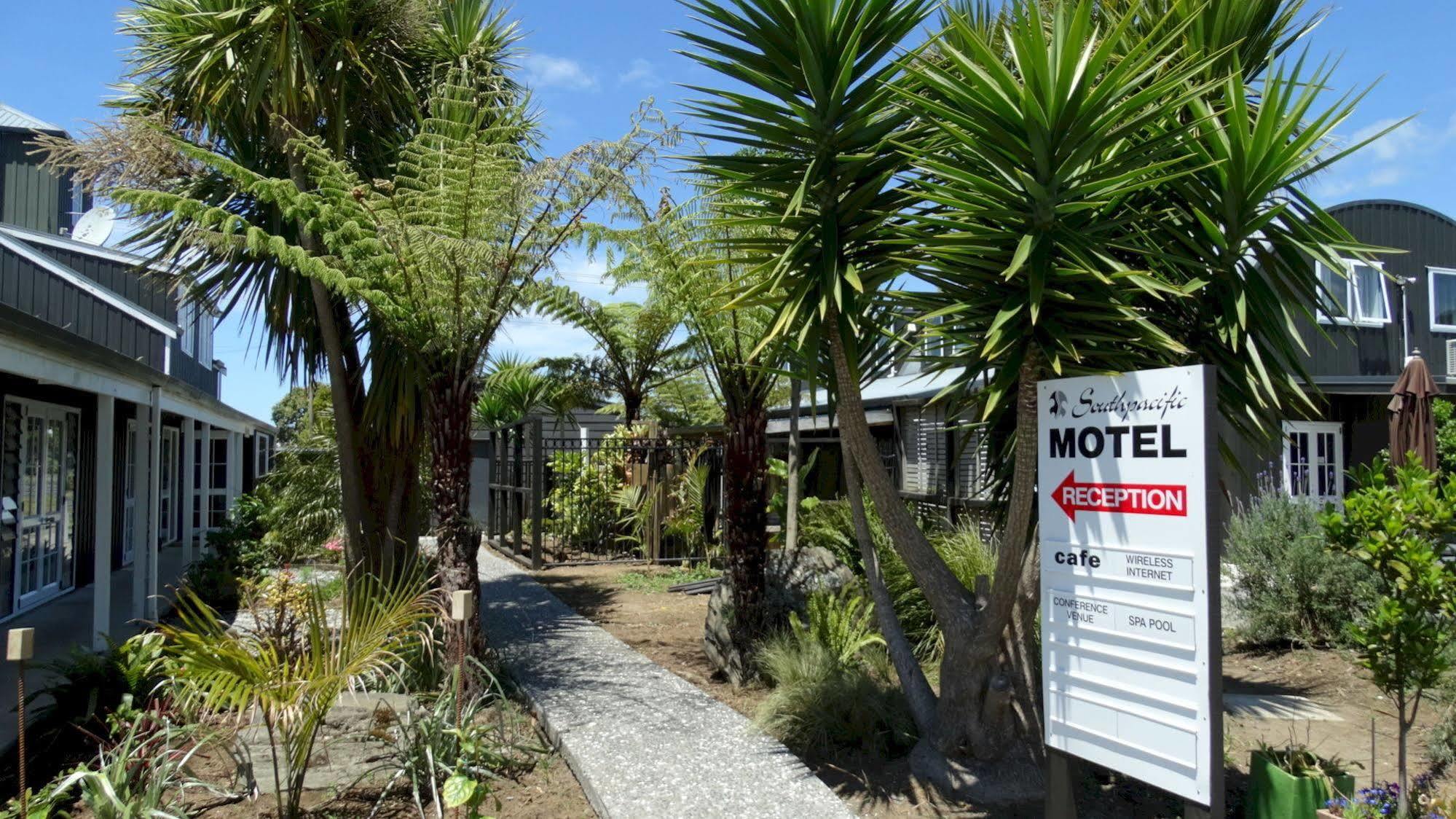 Southpacific Motel Whangamata Dış mekan fotoğraf